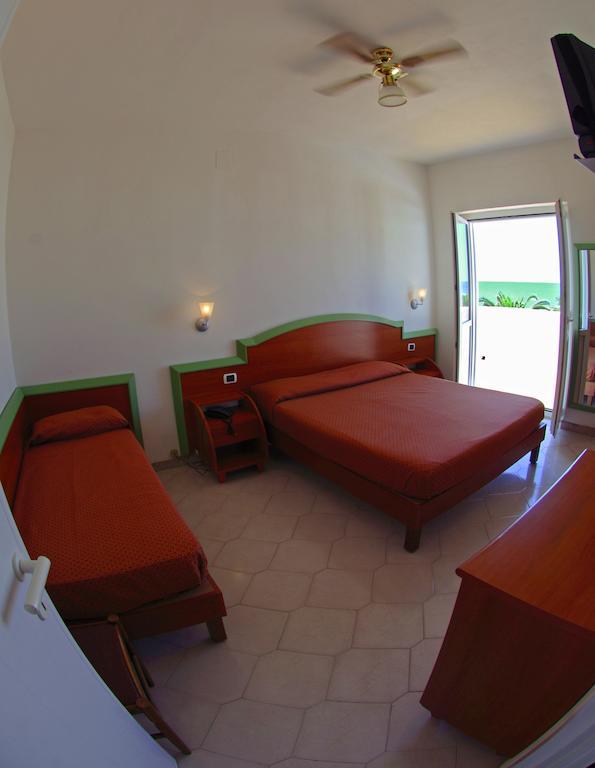Hotel Villaggio Club Altalia Residence Brancaleone Room photo